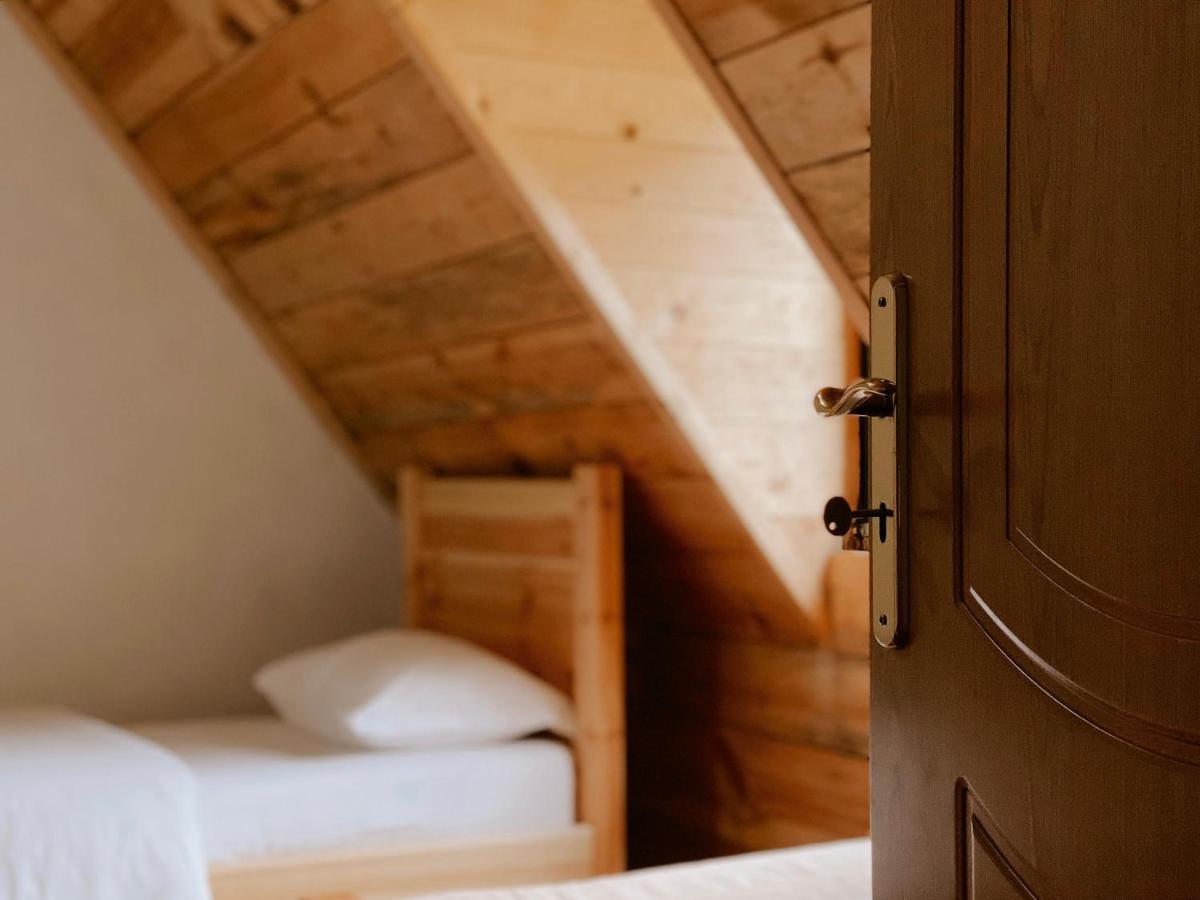 Guesthouse Pashko Theth Ngoại thất bức ảnh
